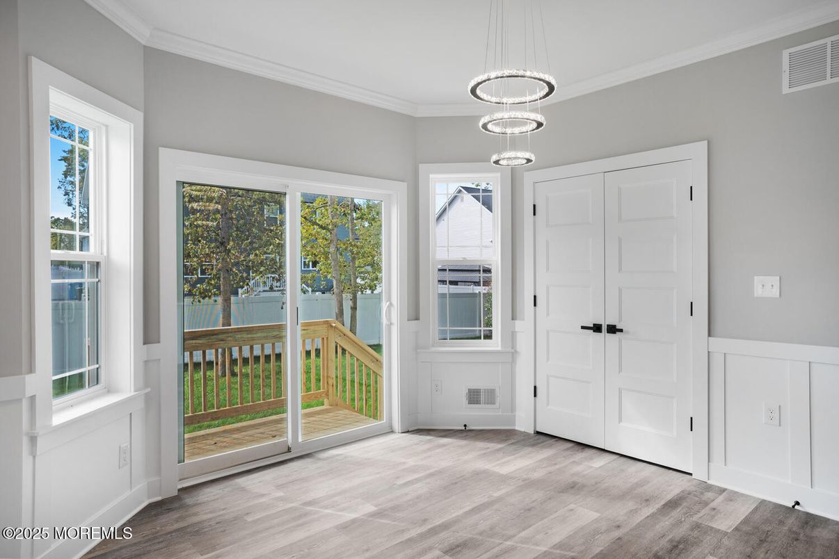 Empty room, Interior, Pendant Lights, Wood Texture Flooring