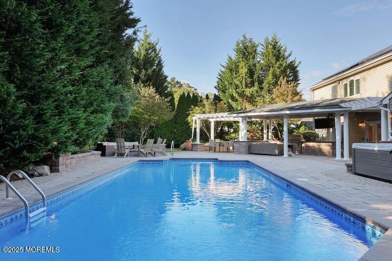 Exterior, Hot Tub, Pool