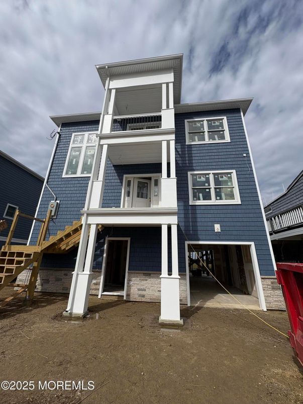 Exterior, Facade, Rowhouse
