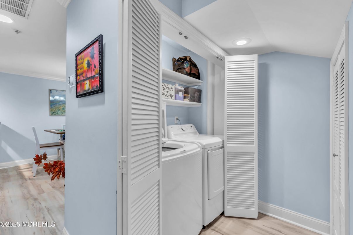 Interior, Recessed Lighting, Utility Closets, Washer, Wood Texture Flooring