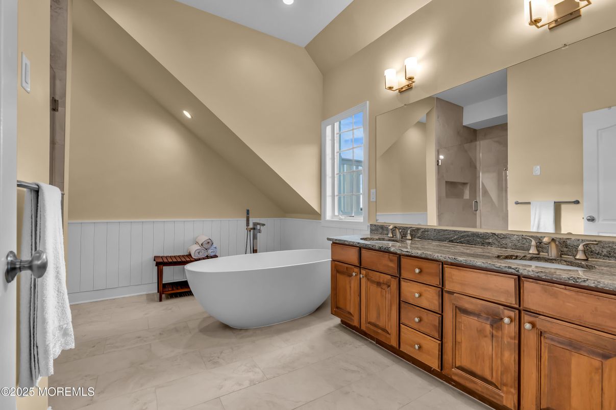 Bathroom, Dual Sink Vanities, Free Standing Baths, Interior, Marble, Recessed Lighting