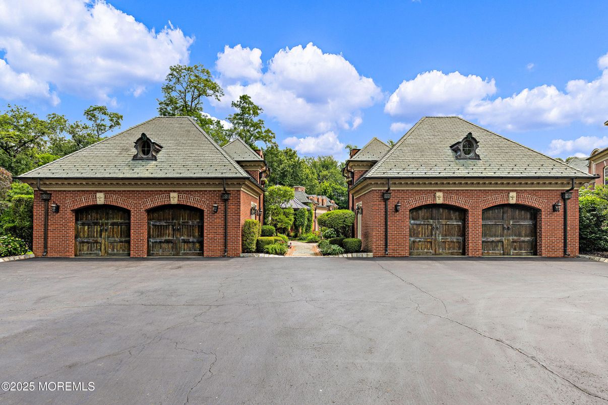 Attached, Exterior, Facade, Brick Facade, Brick Traditional