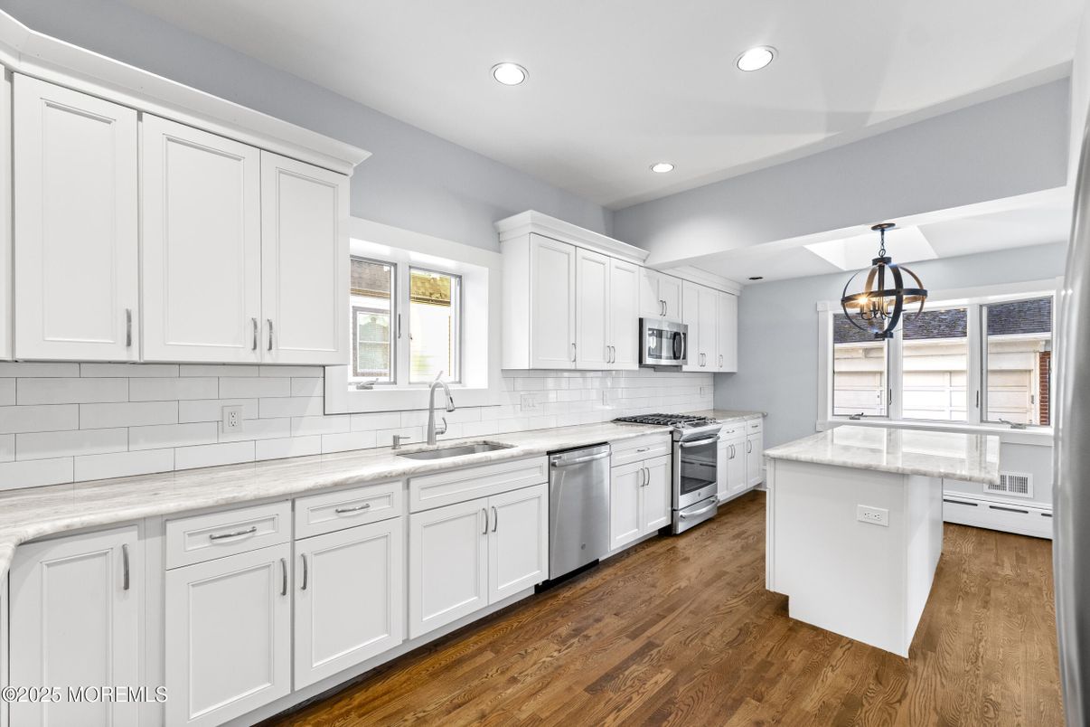 Chandelier, Interior, Kitchen, Pendant Lights, Recessed Lighting, Wood Texture Flooring