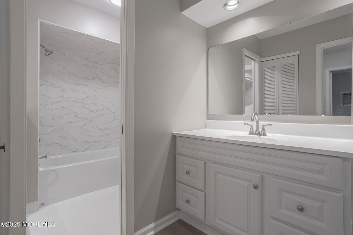 Bathroom, Interior, Marble Walls, Recessed Lighting