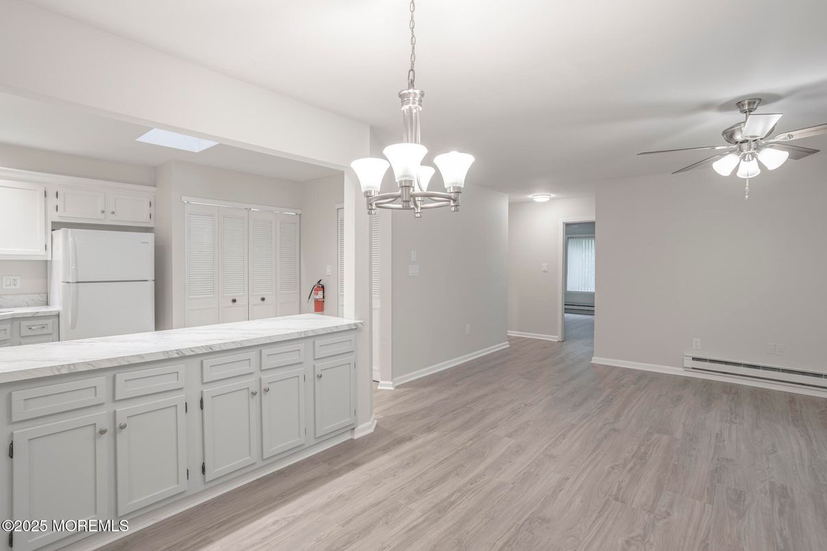 Chandelier, Interior, Kitchen, Wood Texture Flooring