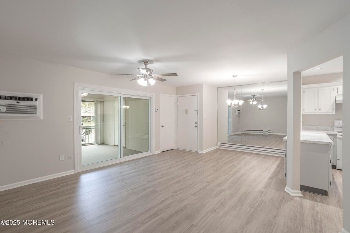 Chandelier, Empty room, Interior, Pendant Lights, Wood Texture Flooring