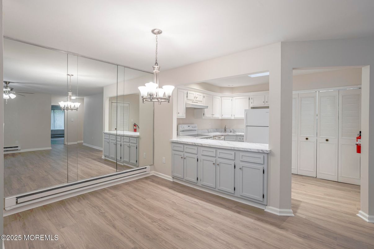 Chandelier, Interior, Kitchen, Pendant Lights, Wood Texture Flooring