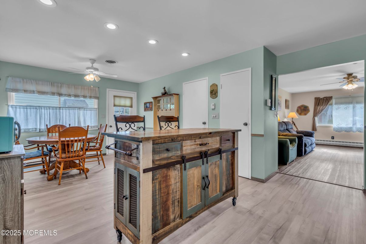 Dining room, Interior, Recessed Lighting, Wood Texture Flooring