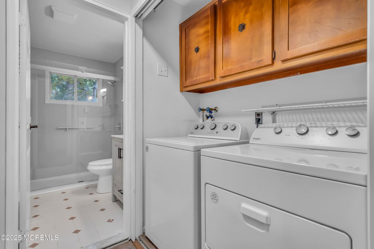 Bathroom, Interior, Utility Closets, Washer