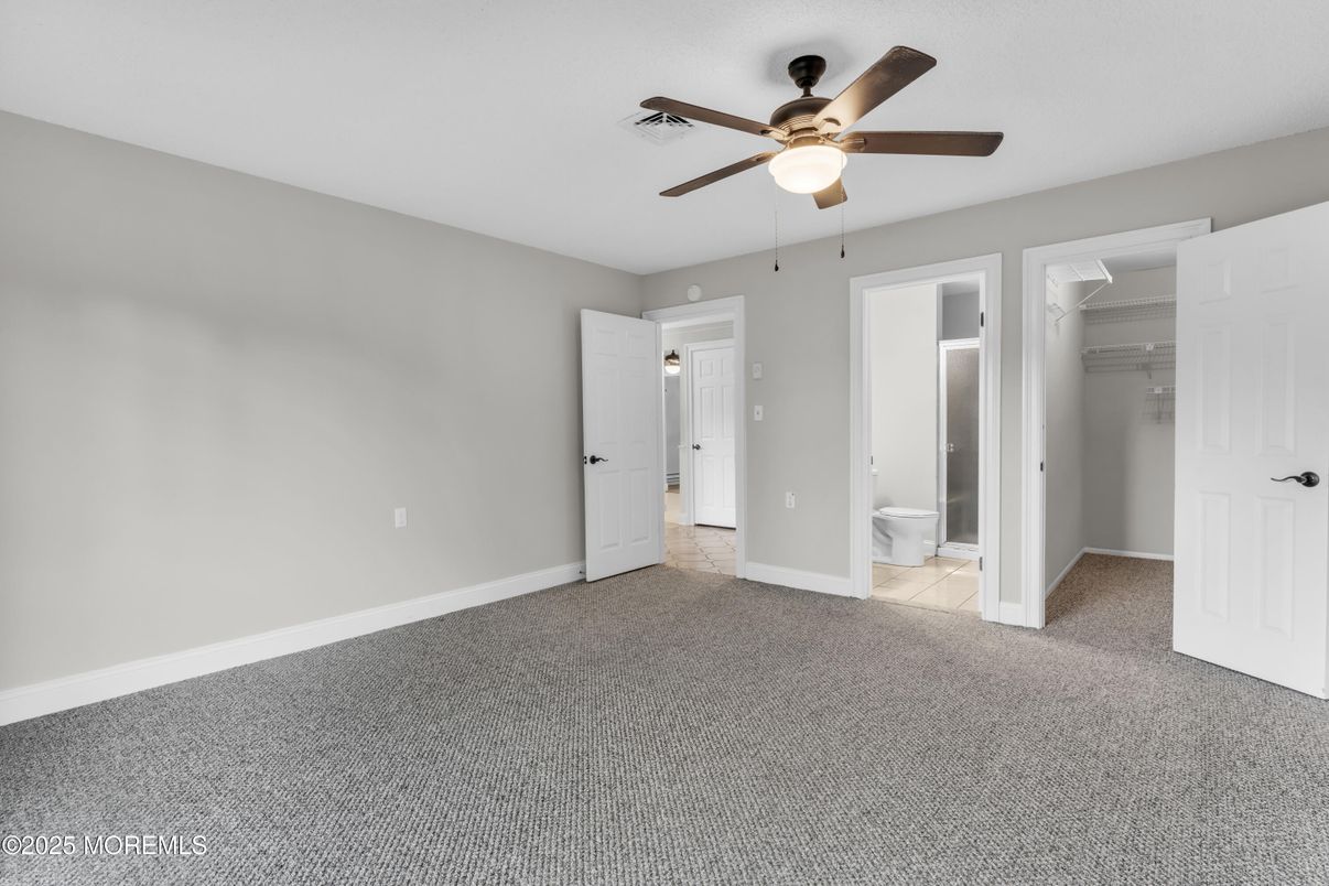 Bathroom, Empty room, Interior