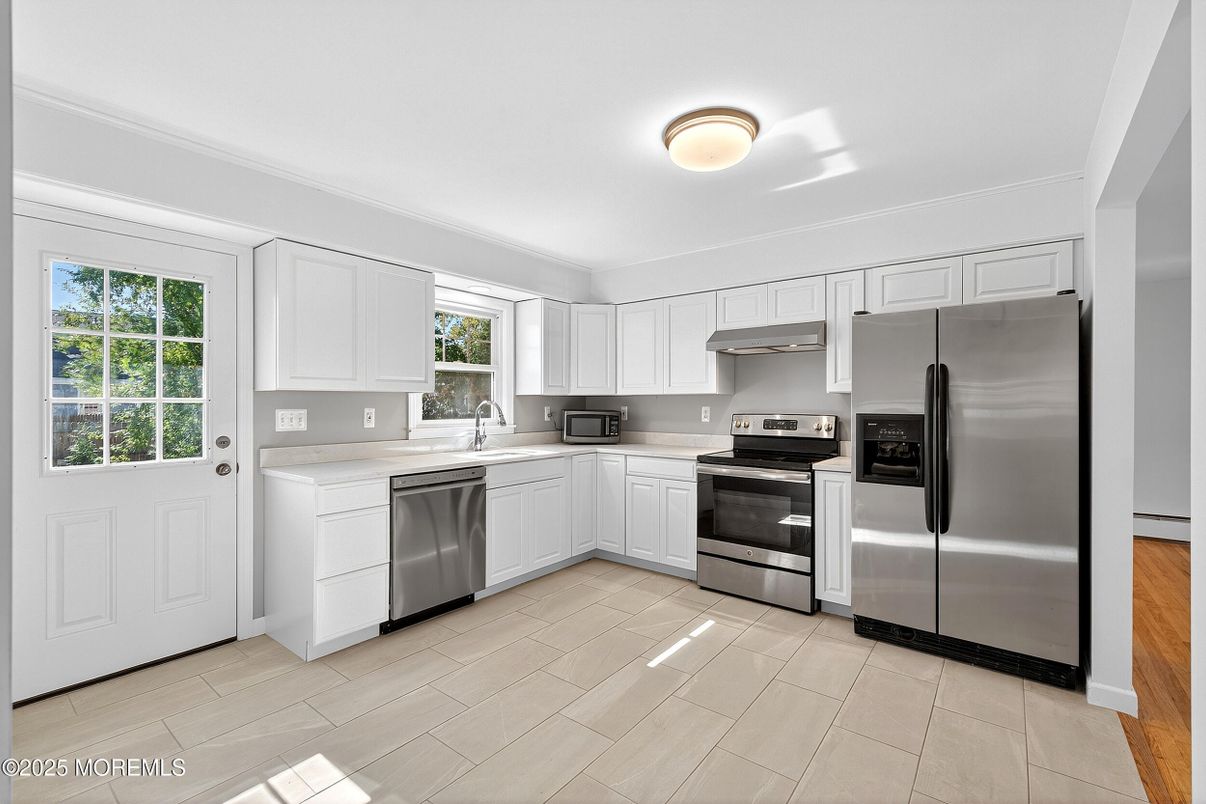Interior, Kitchen, Stainless Steel Appliances, Wood Texture Flooring