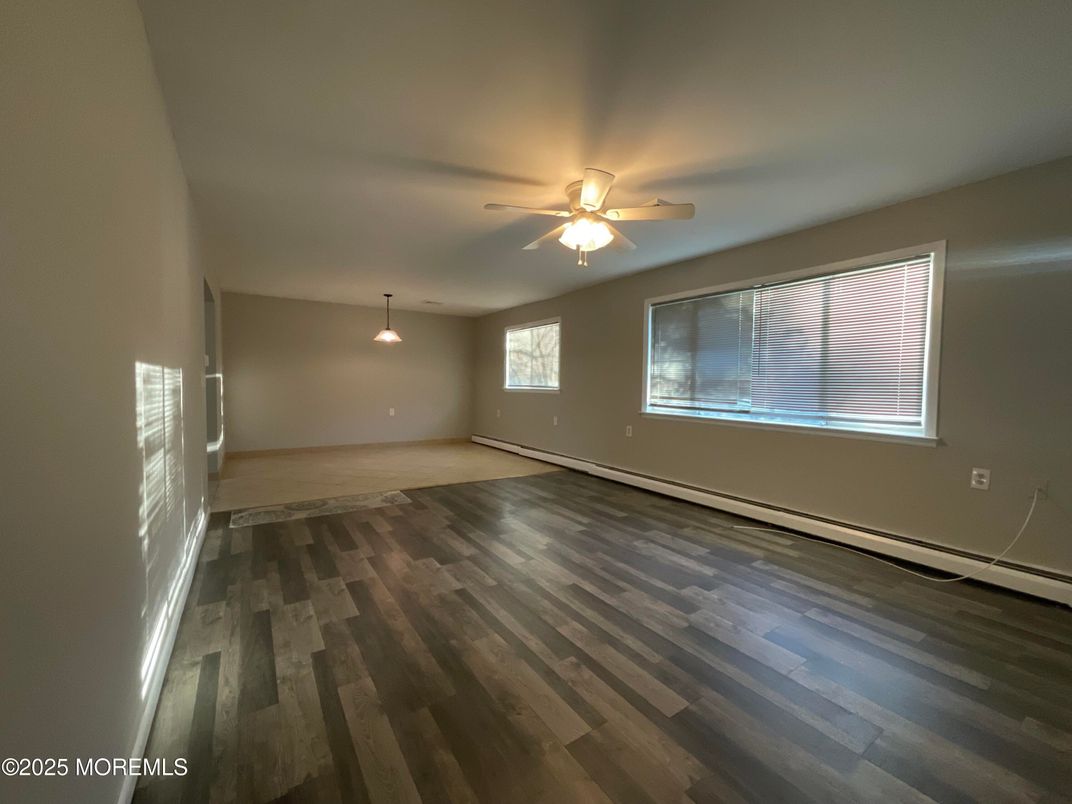 Empty room, Interior, Pendant Lights, Wood Texture Flooring