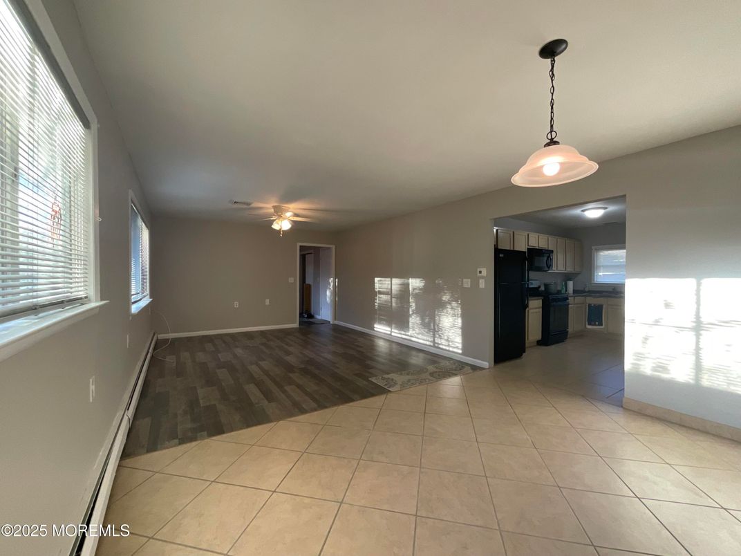 Empty room, Interior, Kitchen, Pendant Lights, Wood Texture Flooring