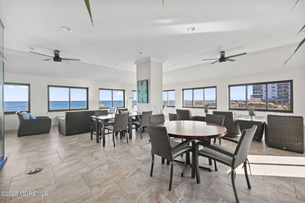 Dining room, Interior, Living room, Recessed Lighting, Water