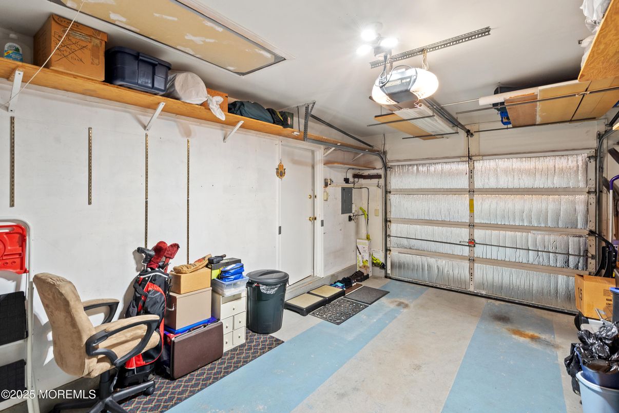 Garage, Interior