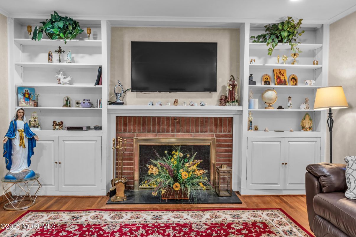 DE Listing image placeholder