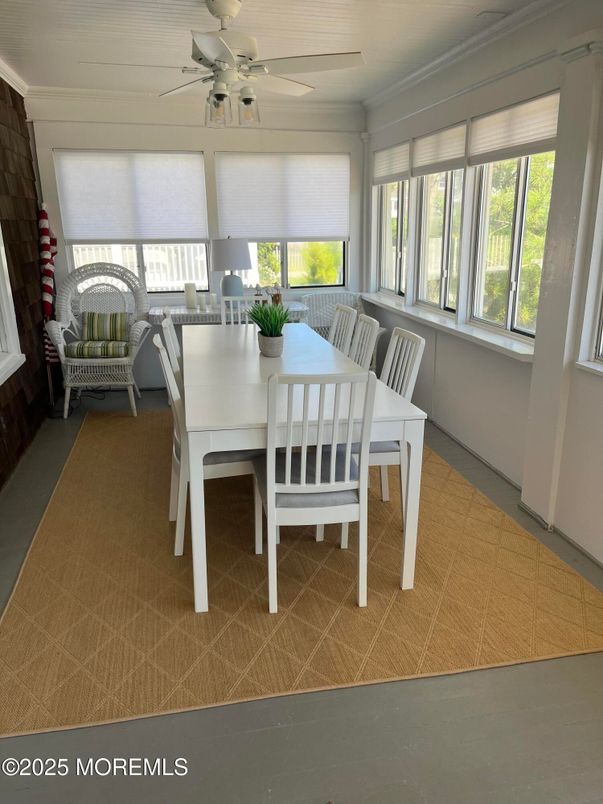 Dining room, Interior