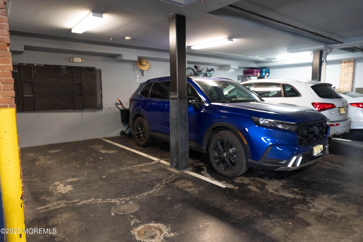 Garage, Interior