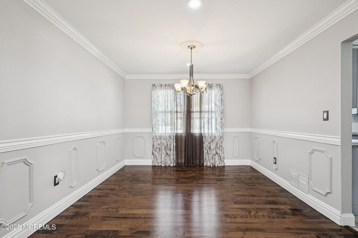 Chandelier, Empty room, Interior, Recessed Lighting, Wood Texture Flooring