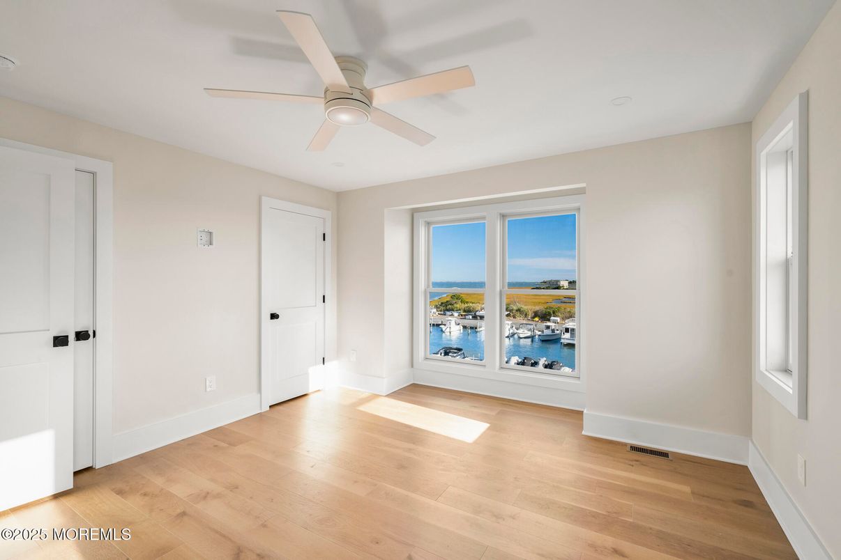 Empty room, Interior, Water, Wood Texture Flooring