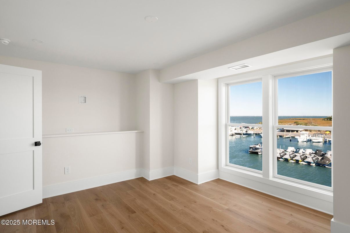 Empty room, Interior, Water, Wood Texture Flooring