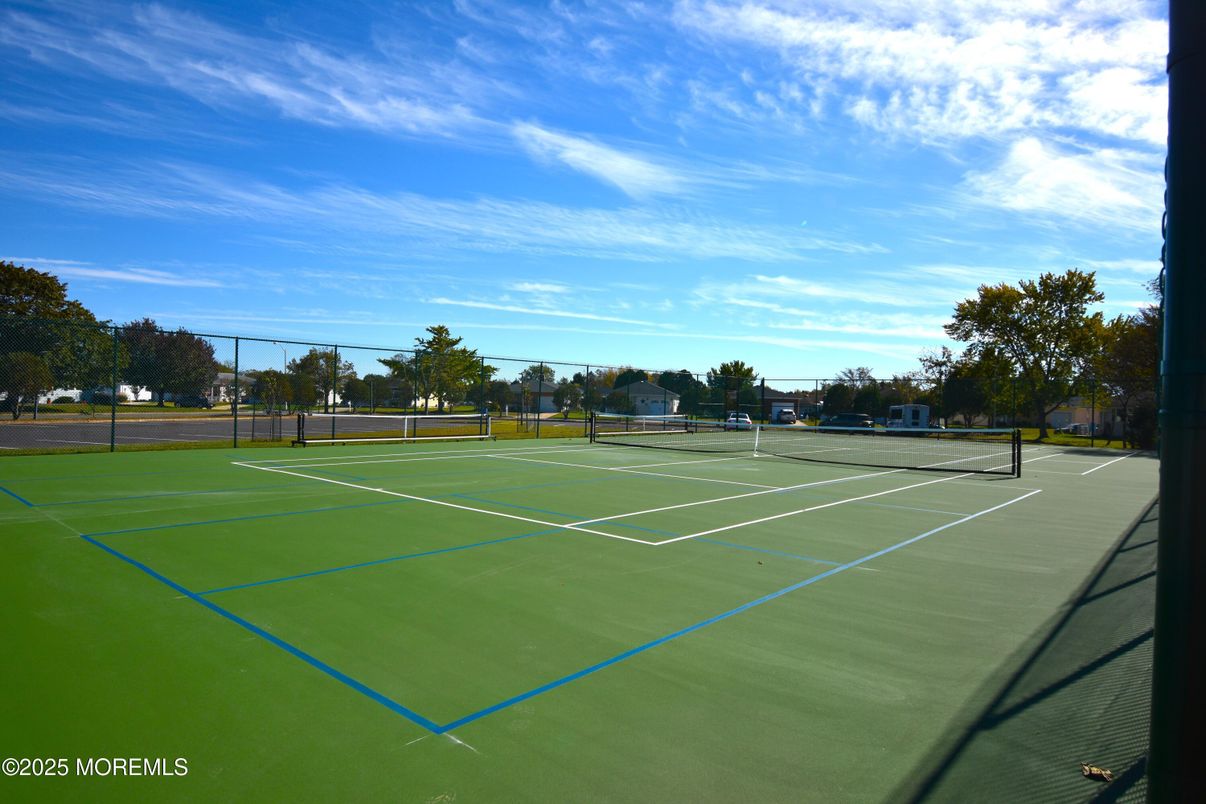 Exterior, Tennis Courts