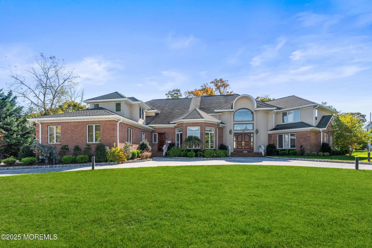 Backyard, Exterior, Facade, Brick Facade, Mediterranean