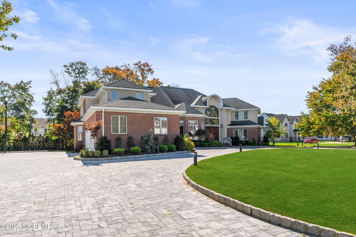 Backyard, Exterior, Facade, Brick Facade, French Provincial