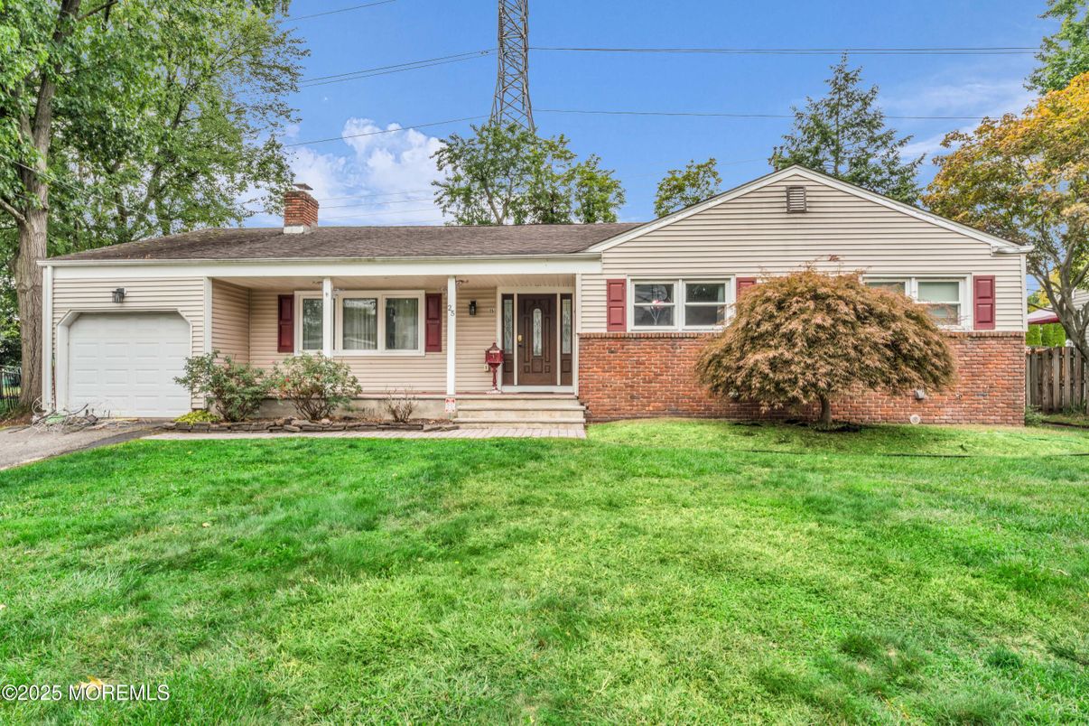 Attached, Backyard, Exterior, Facade, Brick Facade, Ranch