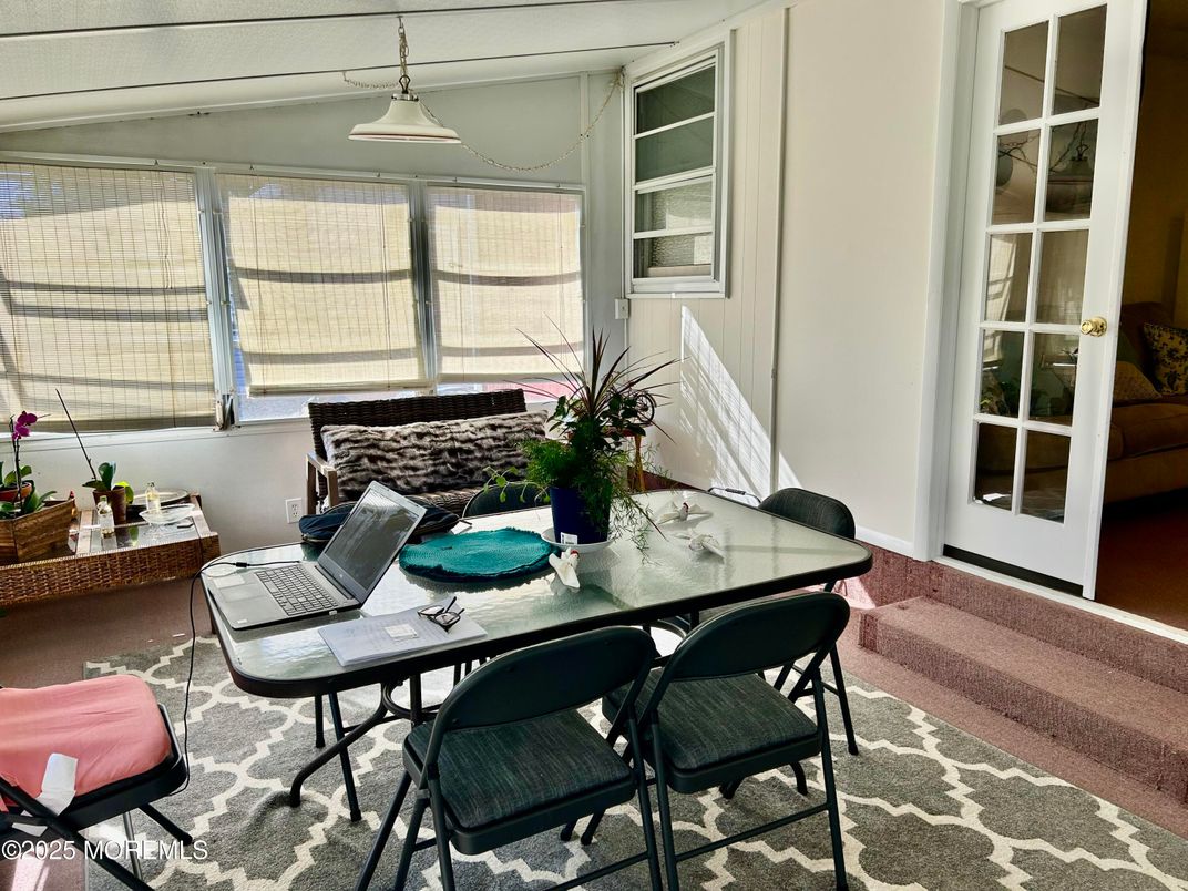 Dining room, Interior