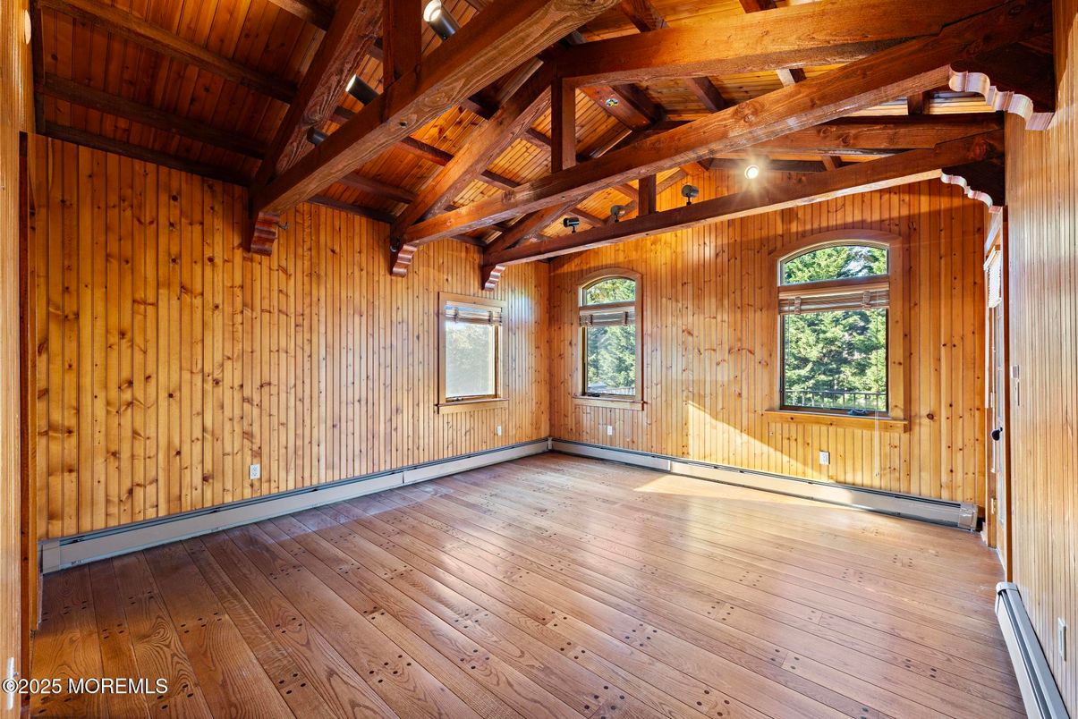 Empty room, Interior, Wooden Beams, Wooden Ceilings, Wood Texture Flooring, Wooden Walls