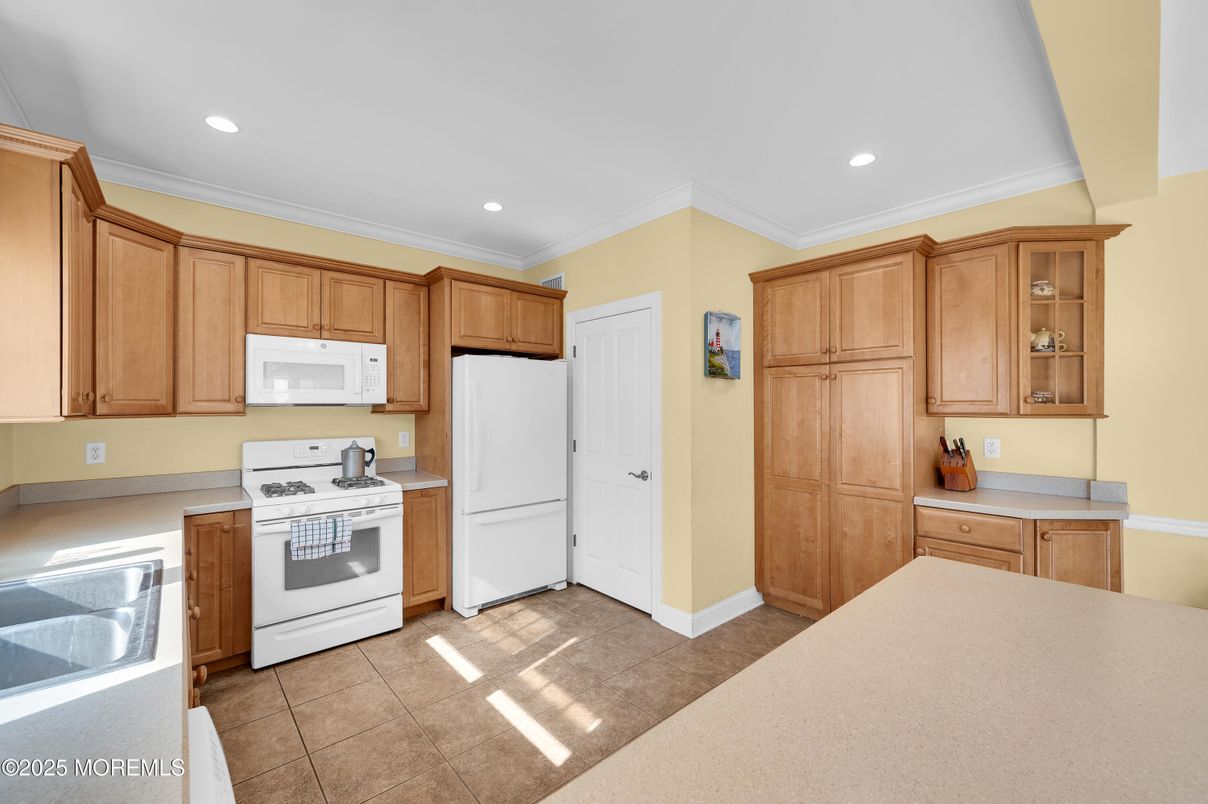 Interior, Kitchen, Recessed Lighting
