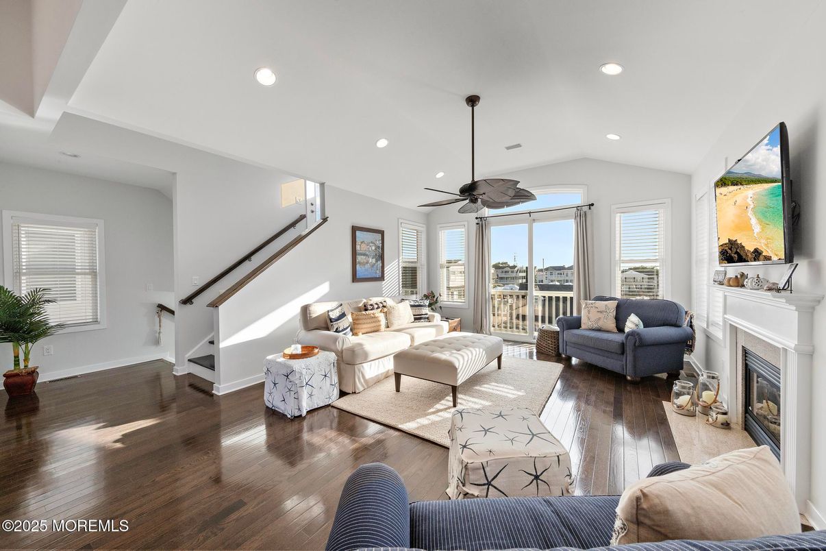 Fireplace, Interior, Living room, Recessed Lighting, Wood Texture Flooring
