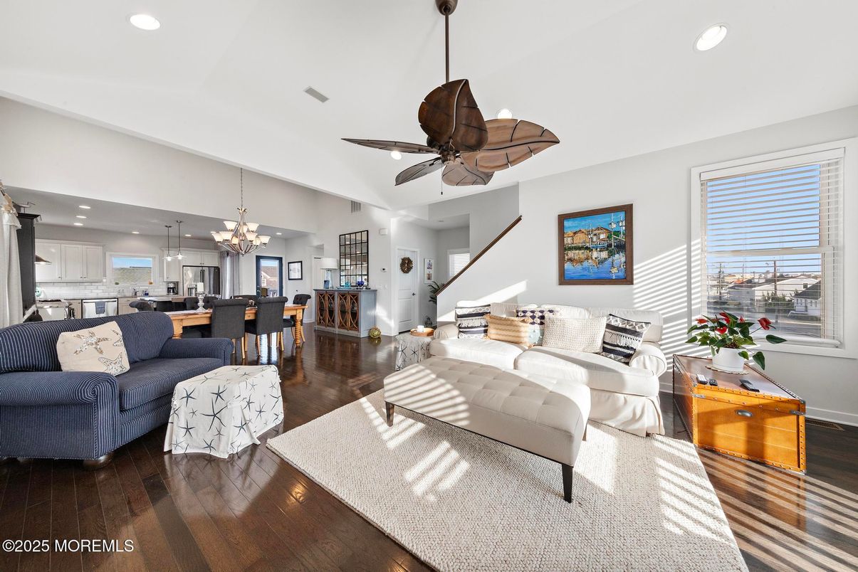 Dining room, Interior, Kitchen, Living room, Pendant Lights, Recessed Lighting, Wood Texture Flooring