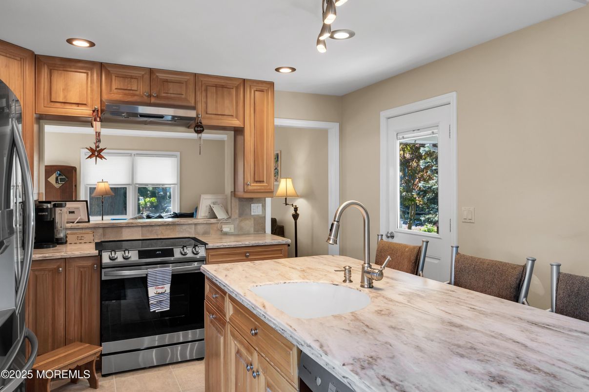 Interior, Kitchen, Pendant Lights, Recessed Lighting, Stainless Steel Appliances