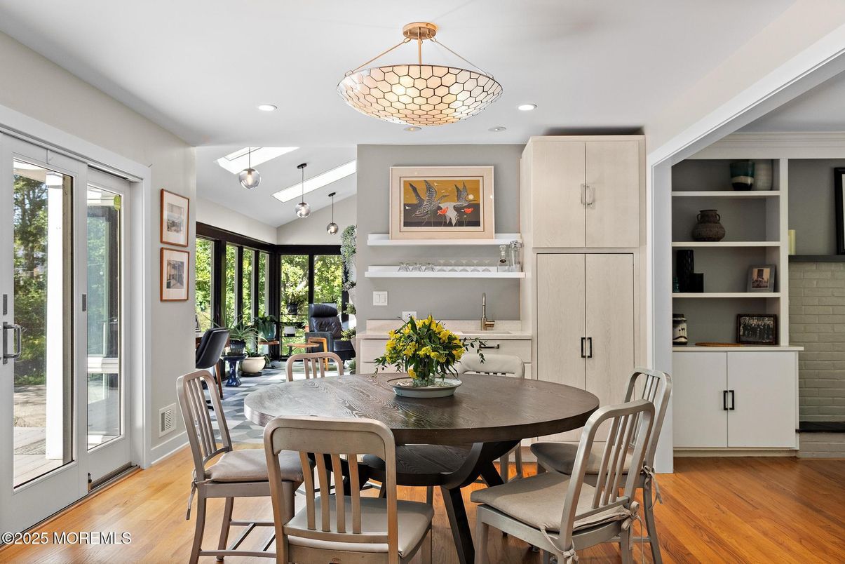 Dining room, Interior, Pendant Lights, Recessed Lighting, Wood Texture Flooring