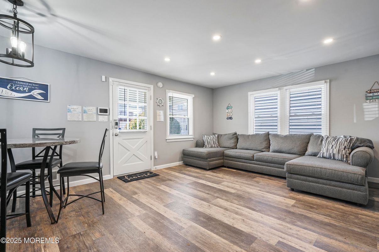 Dining room, Interior, Pendant Lights, Recessed Lighting, Wood Texture Flooring