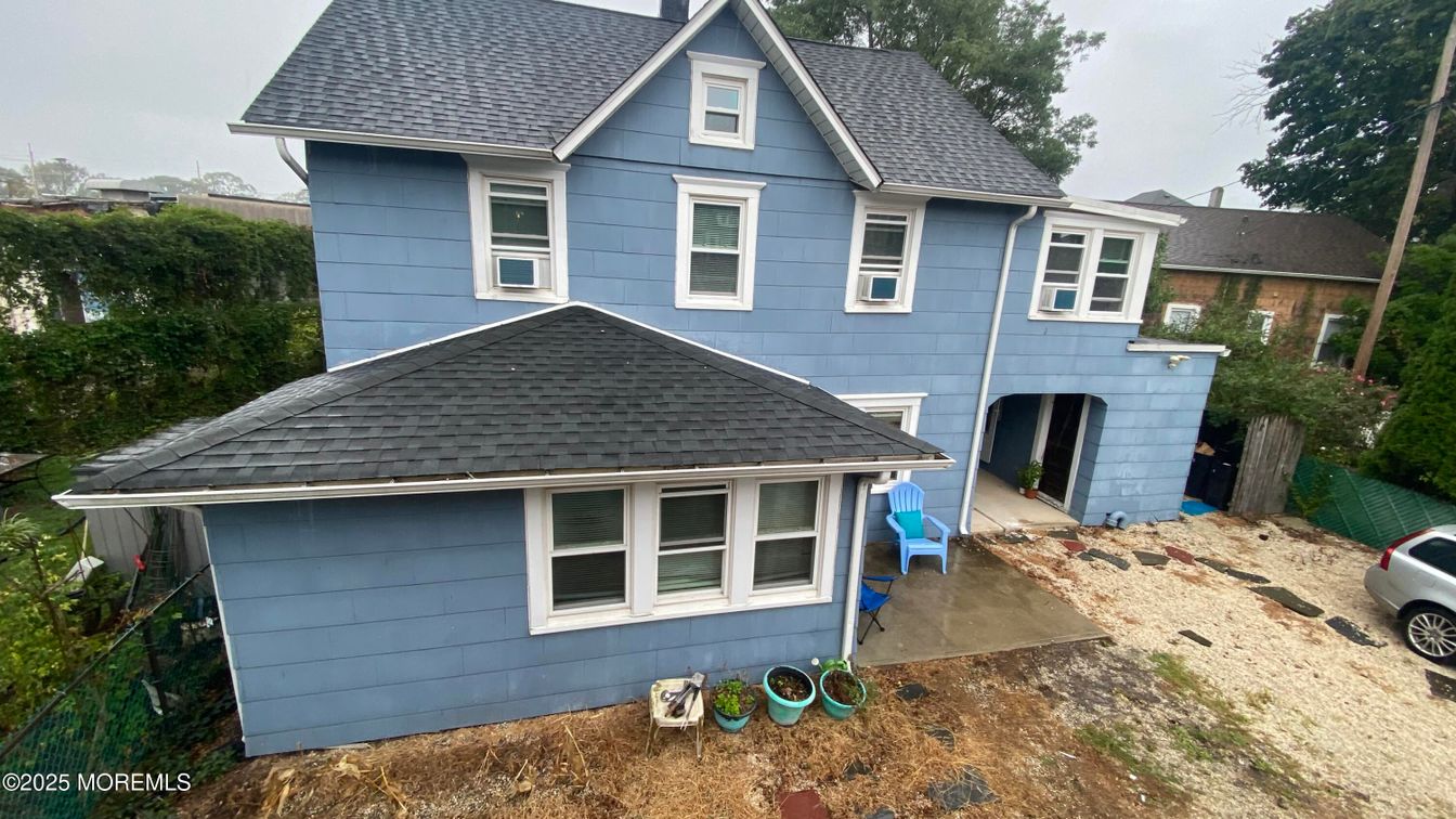 Exterior, Facade, Queen Anne Victorian