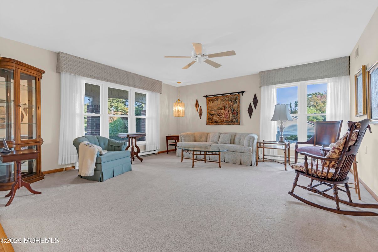 Interior, Living room, Pendant Lights