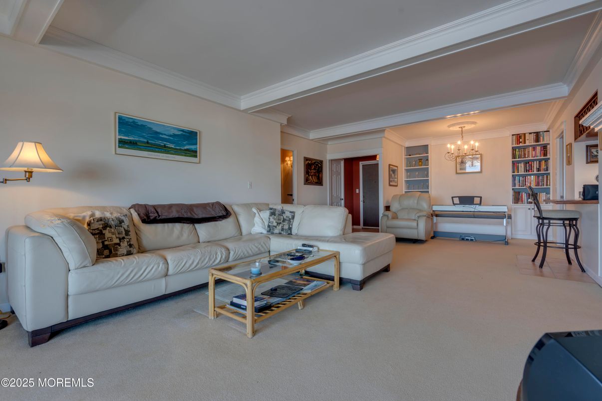 Chandelier, Interior, Living room