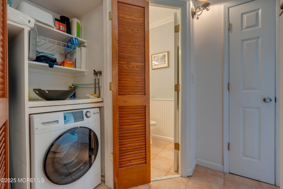 Interior, Utility Closets, Washer