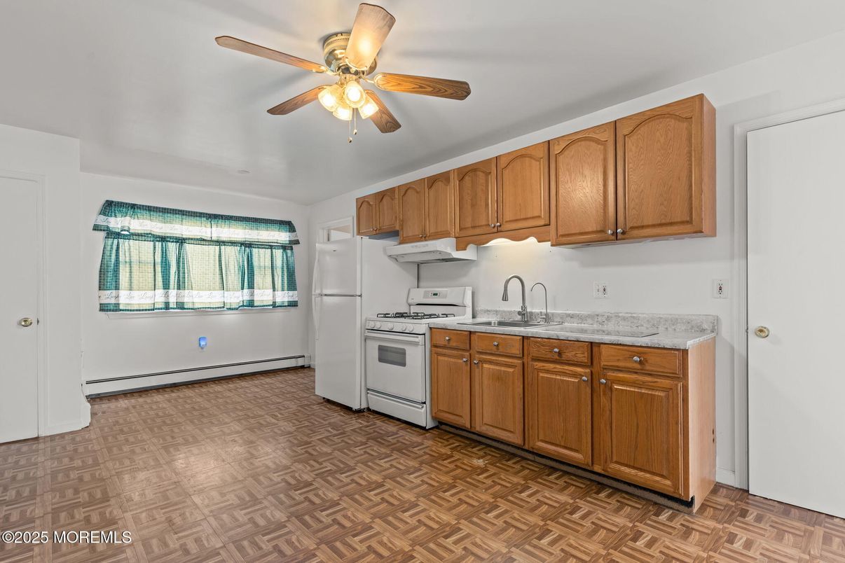 Interior, Kitchen, Wood Texture Flooring