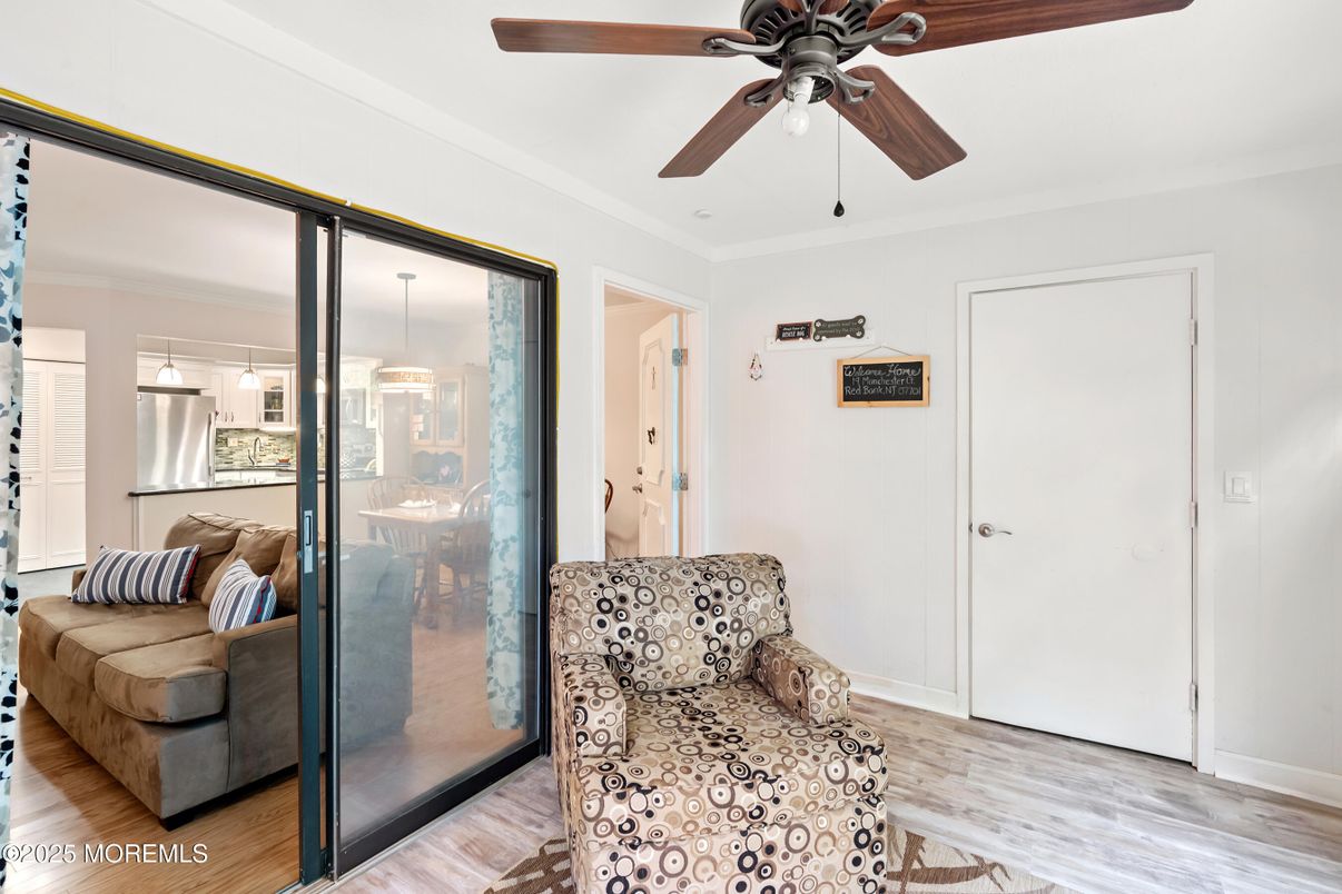 Interior, Pendant Lights, Stainless Steel Appliances, Wood Texture Flooring