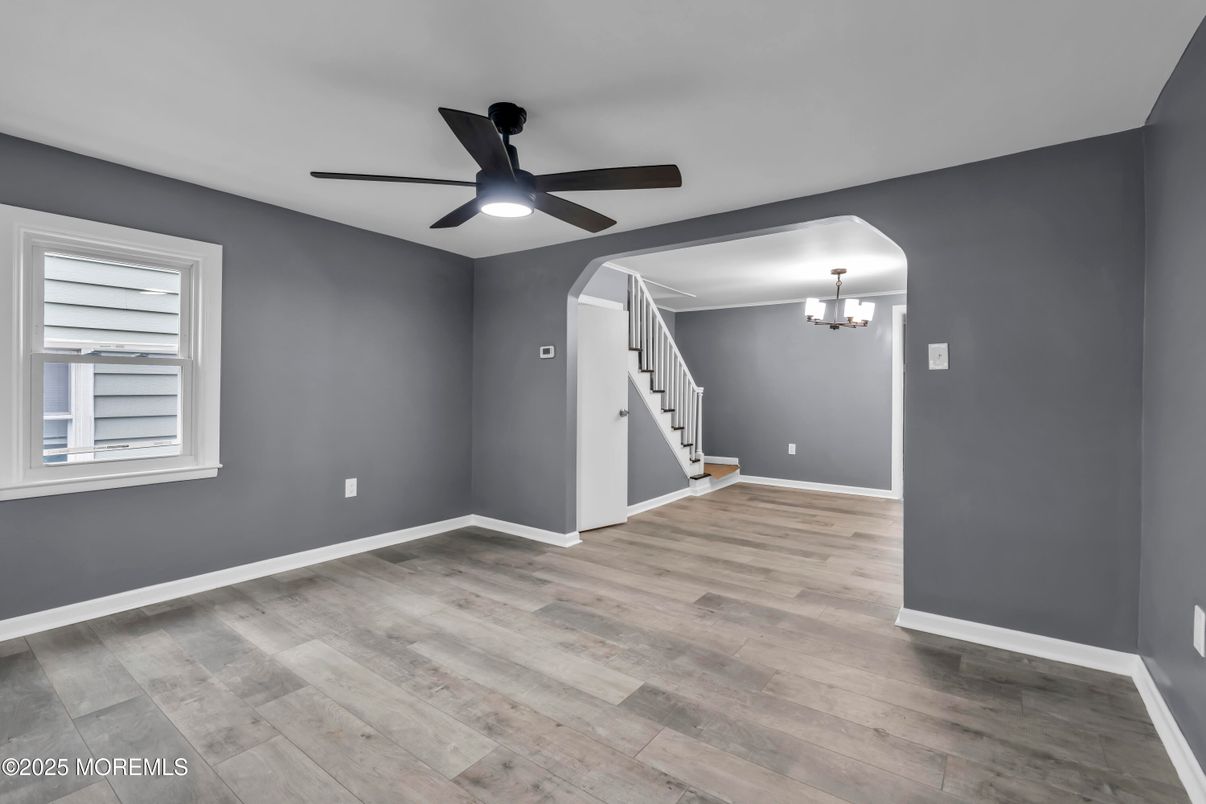 Chandelier, Empty room, Interior, Wood Texture Flooring