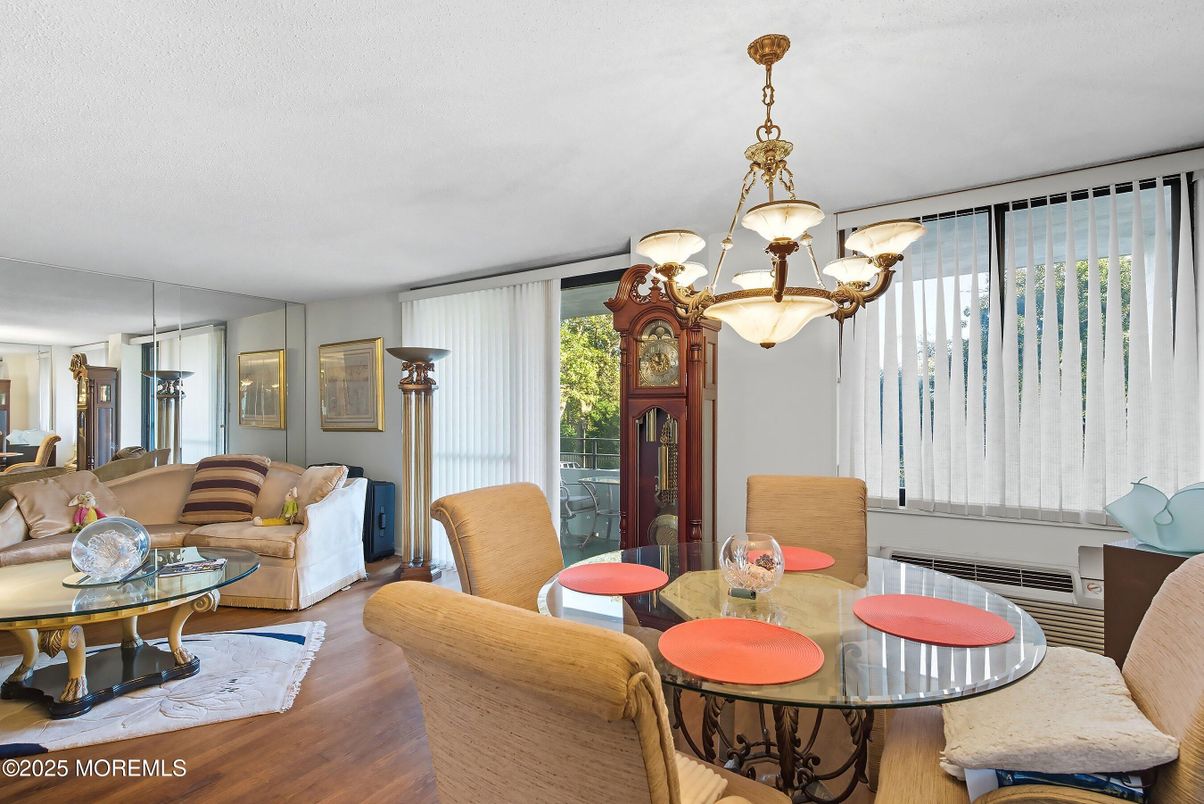 Chandelier, Dining room, Interior, Living room, Wood Texture Flooring