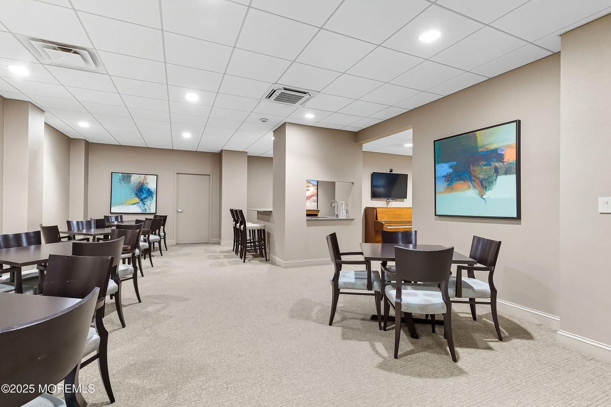 Dining room, Interior, Recessed Lighting