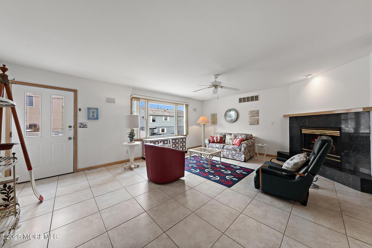 Fireplace, Interior, Living room