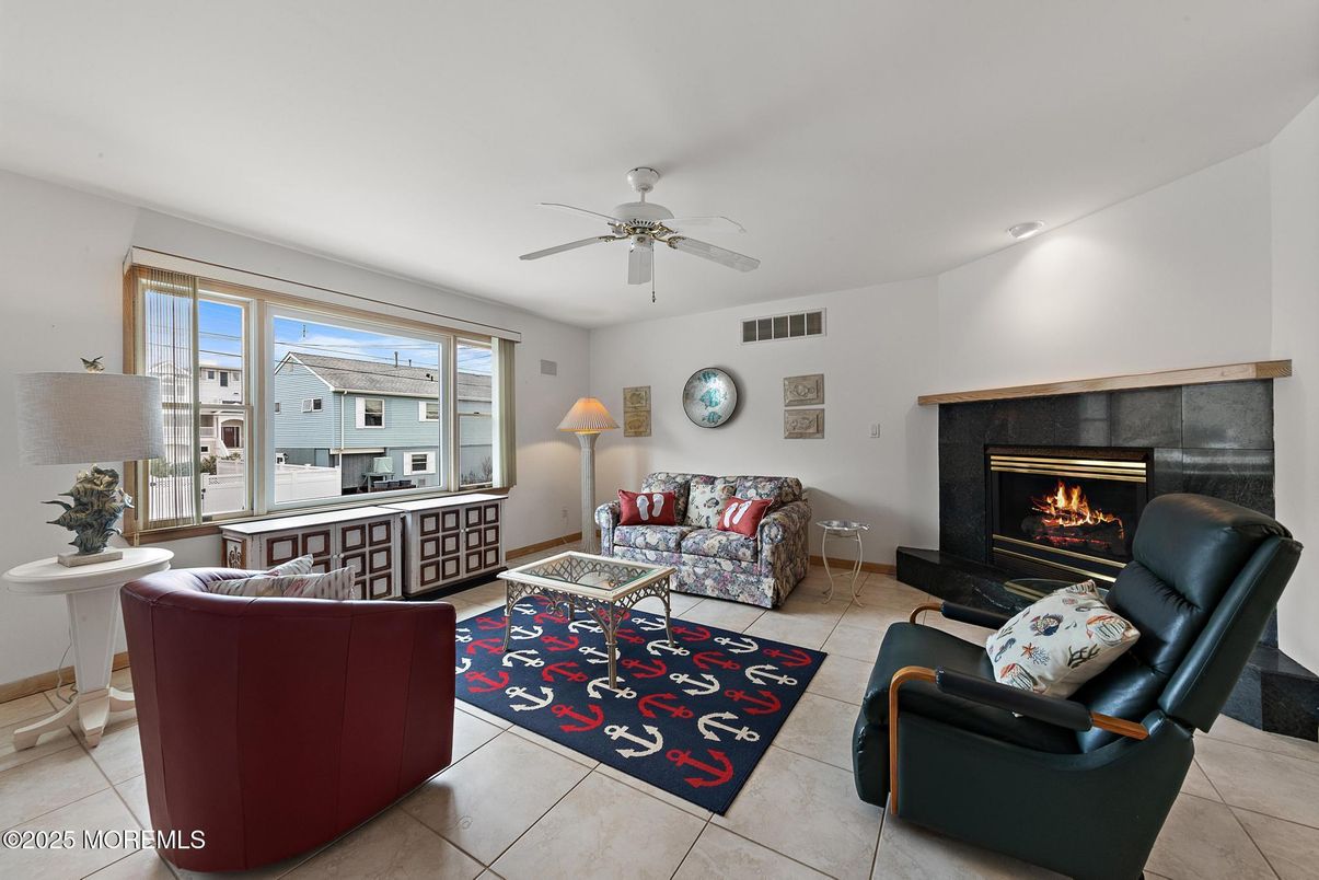 Fireplace, Interior, Living room