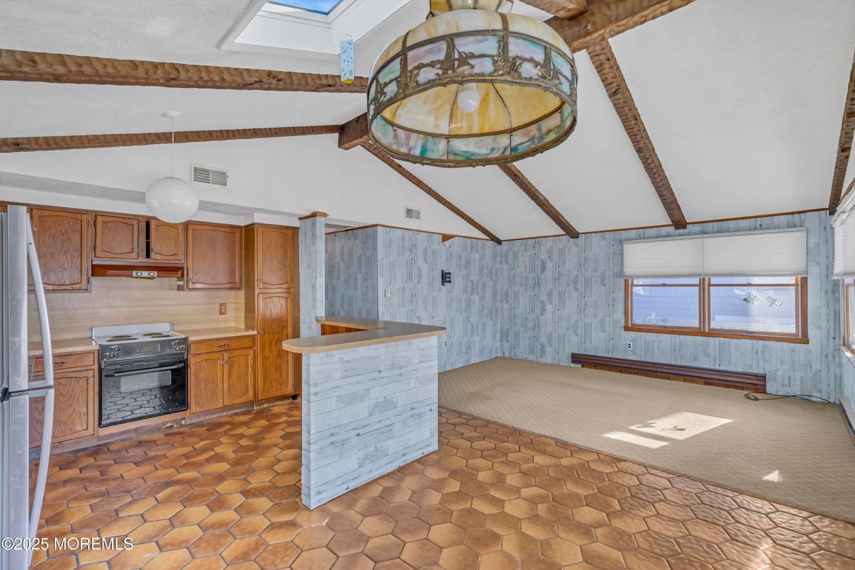 Interior, Kitchen, Pendant Lights, Wooden Beams