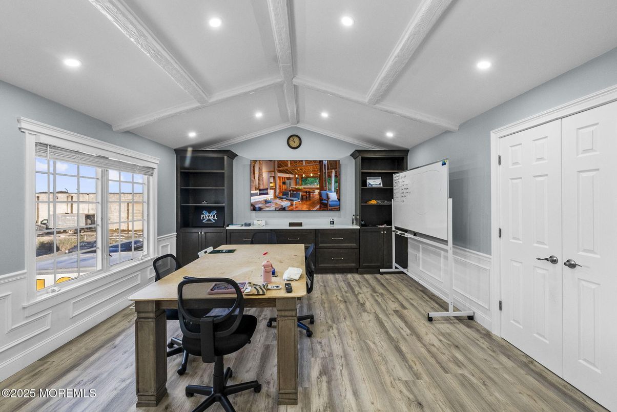 Home Office, Interior, Recessed Lighting, Wood Texture Flooring